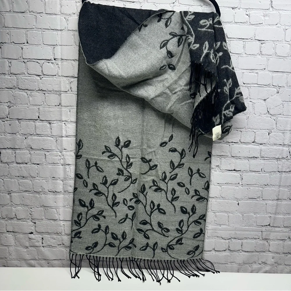 Dennis Basso Black and Gray Patterned Scarf made in Italy
